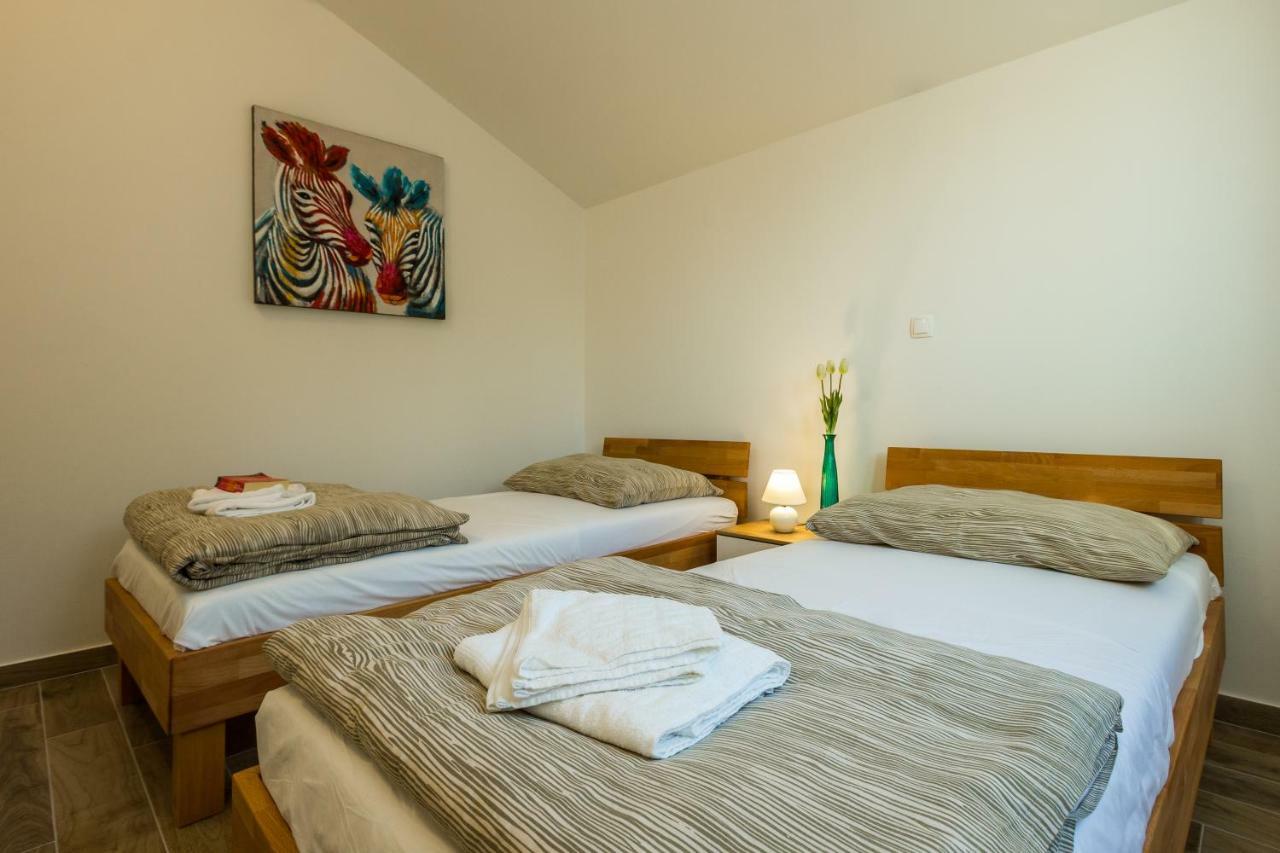 2Bfree Apartments Stinica Eksteriør bilde
