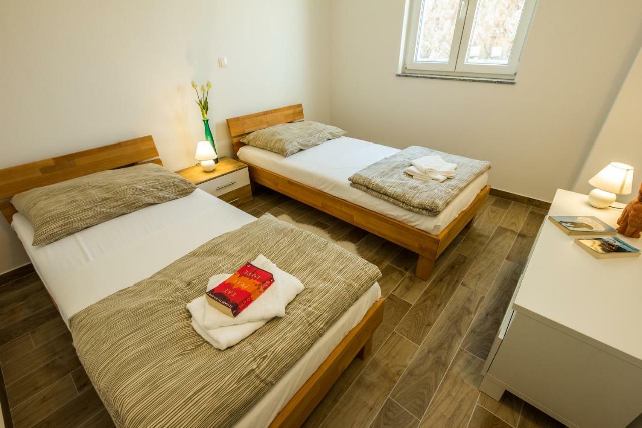 2Bfree Apartments Stinica Eksteriør bilde